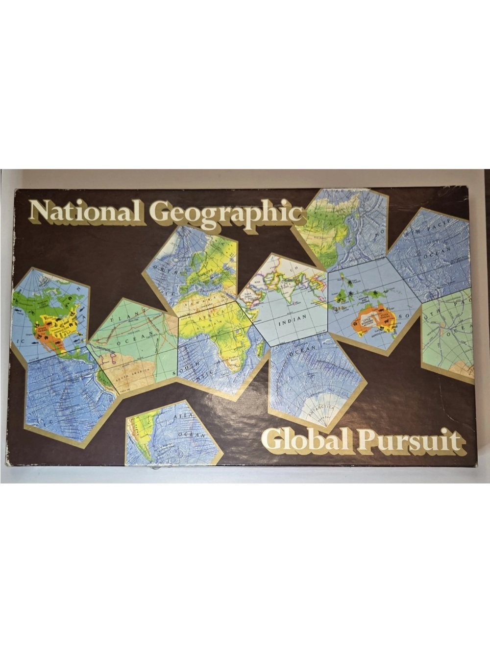 National Geographic Global Pursuit Board Game